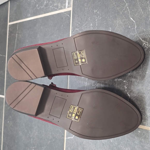 Market & Spruce Women's Burgundy Ankle Bootie Boots Wedge Suede Zipper - Picture 6 of 8